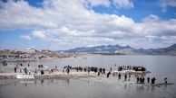 تفریح سخنگوی دولت در دریاچه ارومیه + تصاویر
