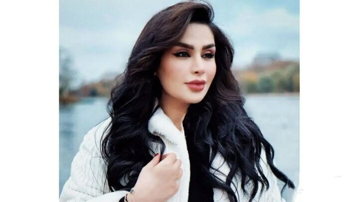 بیوگرافی دنیا جهانبخت