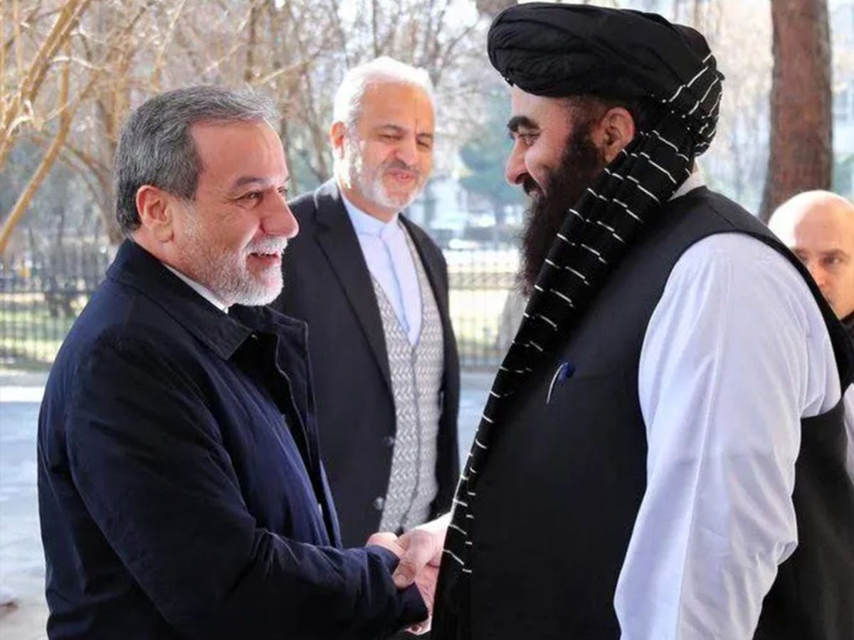 ایران حقابه هیرمند را پس گرفت؛ روایت عراقچی از سفر افغانستان