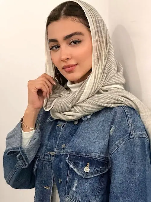 کت جین سنا و سونیا حسینی