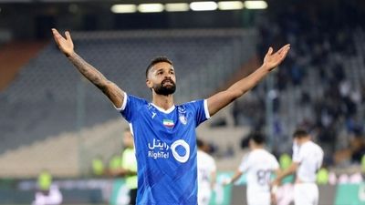 مدافع استقلال، بازی مقابل ذوب‌آهن را از دست داد!