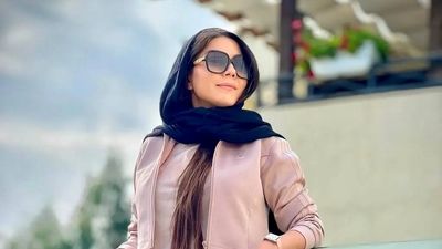 لحظه‌ای صمیمی از همای سریال پایتخت؛ ریما رامین‌فر در دل پاریس با خانواده