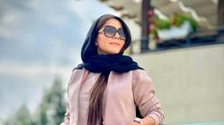 سفر در زمان؛ آزاده زارعی ستاره آوای باران در کنار خانواده‌اش