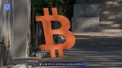 شک و تردید در بازار بیت کوین: احتمال سقوط به زیر ۱۰۰ هزار دلار افزایش یافت