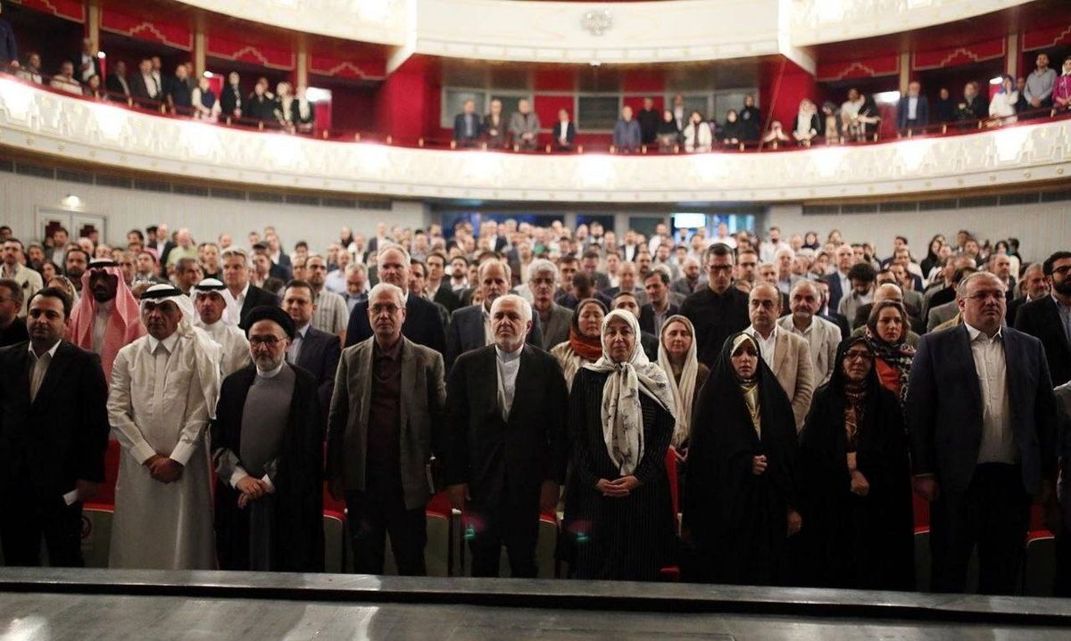عکسی از خوشوبش ظریف و فردوسیپور در یک مراسم