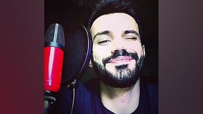 المیرا شریفی مقدم و طوطی‌های سخنگو + عکس جالب