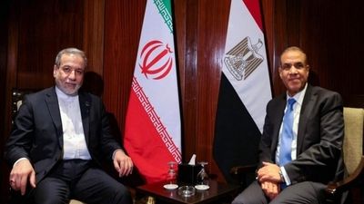 عراقچی: رهبر انقلاب با عصای موسی‌گونه‌ خود، راه‌ها را باز کردند + ویدیو
