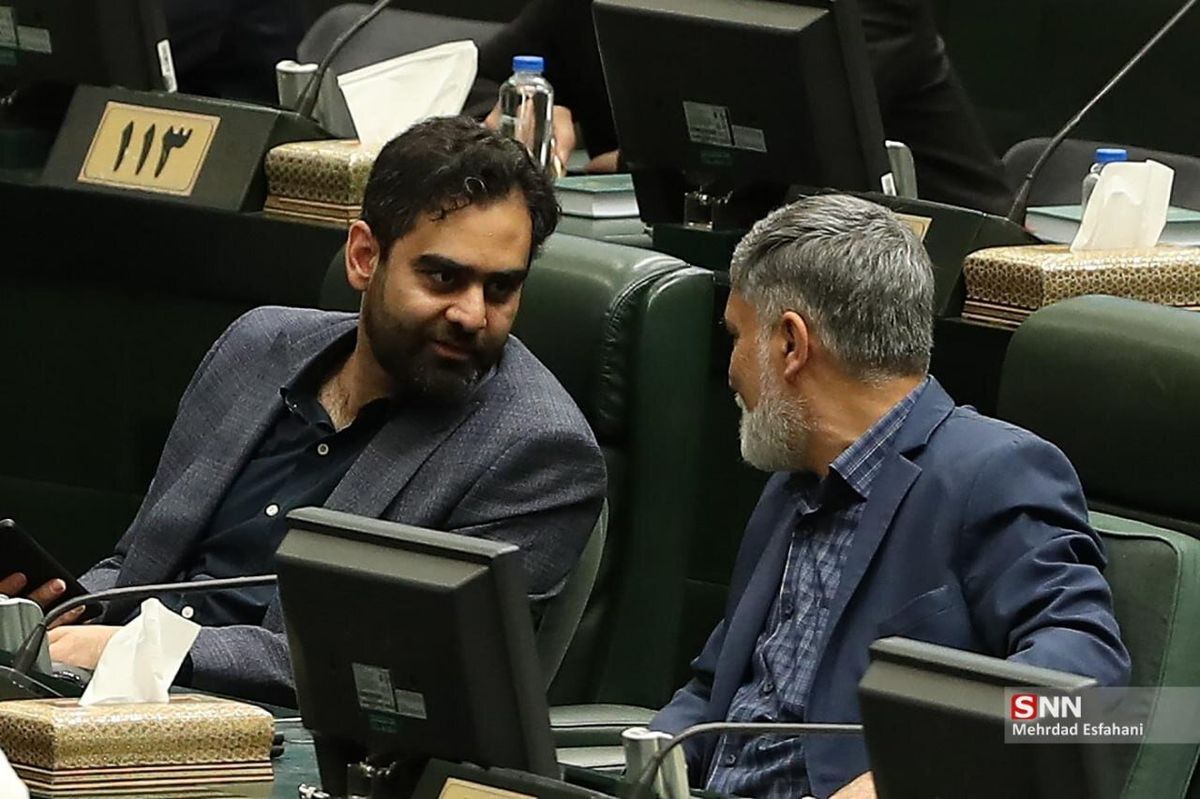 جنجالآفرینی نماینده حامی جلیلی علیه عراقچی در مجلس