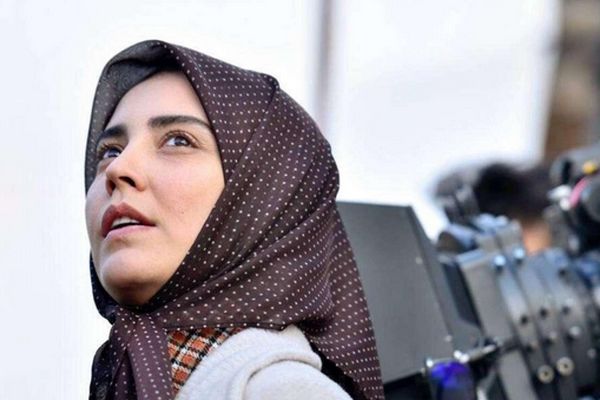 همه استایل های زیبا و خیره کننده شبنم قربانی بازیگر طوبی در واقعیت + عکس ها
