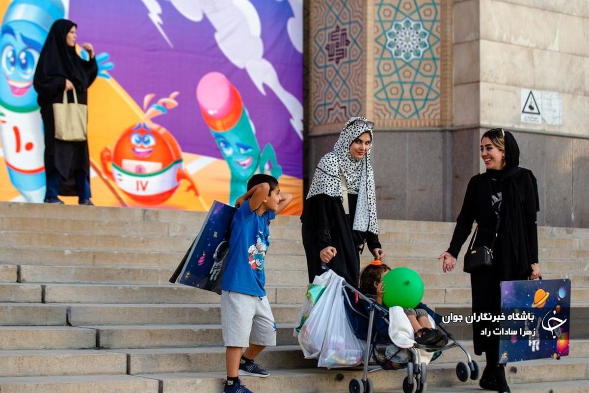 گزارش تصویری از دهمین جشنواره و نمایشگاه نوشتافزار ایرانی