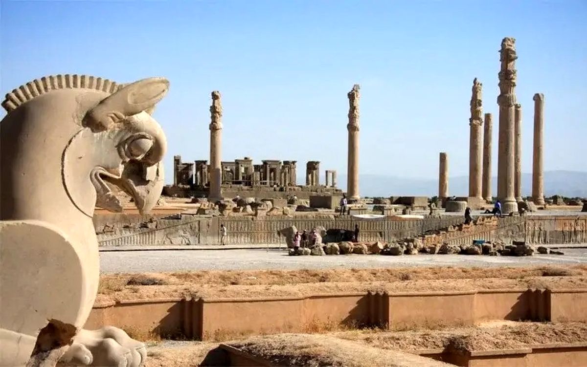 تصاویری از تخت جمشید ۱۰۰ سال پیش؛ شوکه میشوید!