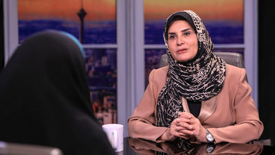 عکس سفر گران‌قیمت مجری برنامه کودک دهه ۶۰ به دیزنی‌لند؛ الهه رضایی کیست؟