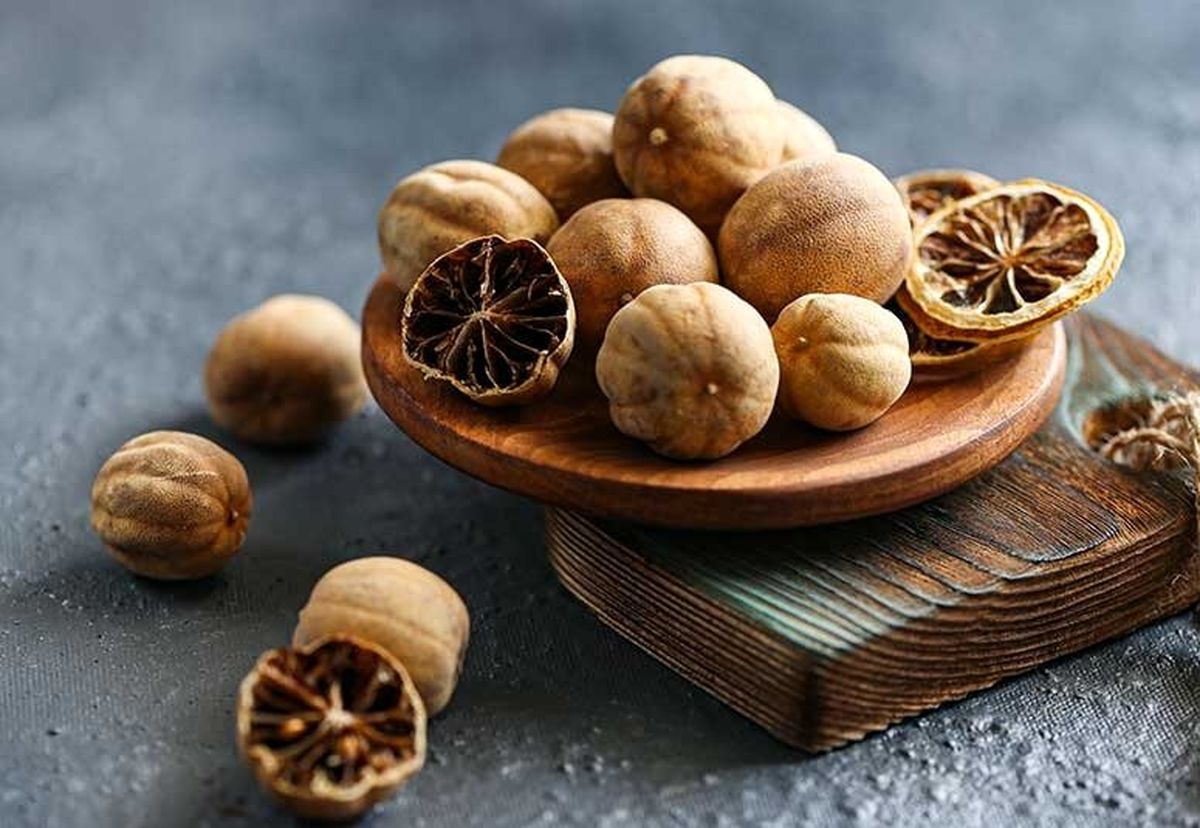 لیمو عمانی دوای درد کبد چرب؛ خواص باورنکردنی این چاشنی غذایی در چربی سوزی