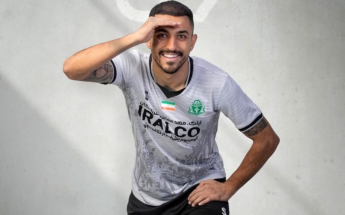 توضیح خرید پرسپولیس در مورد غیبت برای امضا