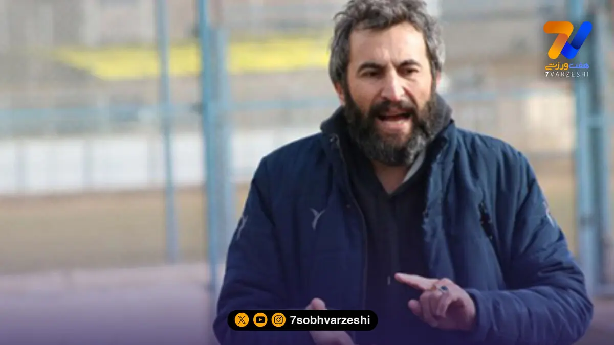 لطیفی: فوتبال نه، زنوزی به‌درد سریال پایتخت و رضا عطاران می‌خورد!