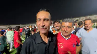 یادبود پل بی یک در لیگ یک