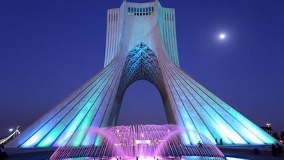 آواز وطن‌پرستانه؛ نصرالله معین برای وطن میخونه من ایران را دوست دارم (ویدیو)