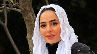  سالگرد ازدواج ساده و خودمونی آناهیتا همتی در کنار همسرش با کیک کوچولو + عکس