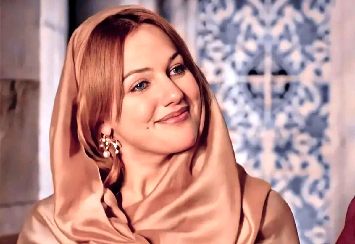 تغییر چهره خرم سلطان بعد از ۱۴ سال؛ عکس جدید مریم اوزرلی بازیگر سریال حریم سلطان