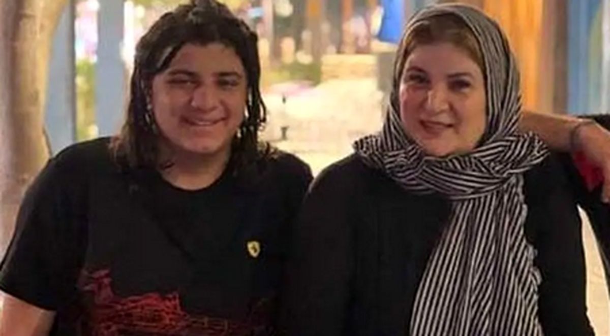 ژست یادگاری آیین پسر دو متری ریما رامین فر با سارا و نیکای سریال پایتخت در پشت صحنه سریال