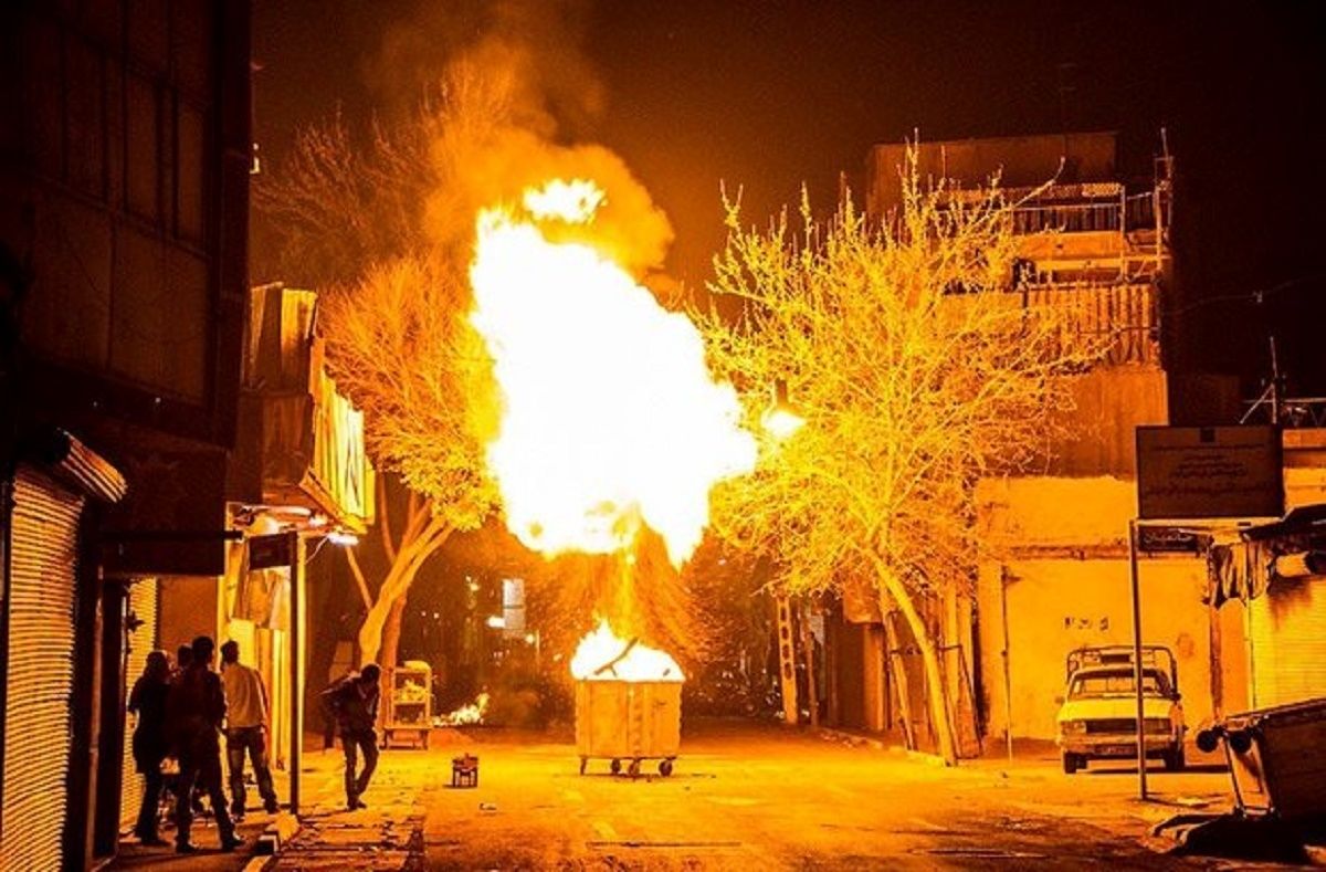 انفجار یک نارنجک انگشتان یک پاکبان را در تهران قطع کرد