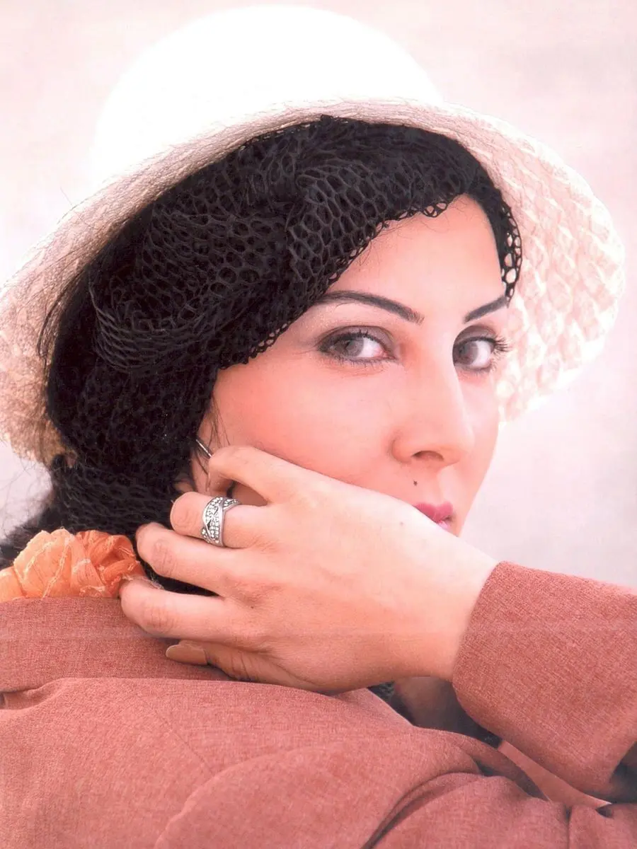 نگاه روز | لیلا بلوکات با پوشش های متفاوت در هر زمان