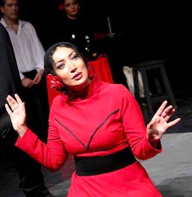 نگار عابدی در تئاتر