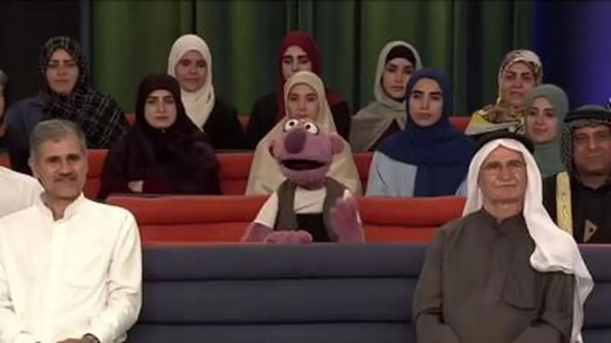 تشویق خاص و دیدنی جناب خان برای قهرمان لیگ برتر + ویدیو