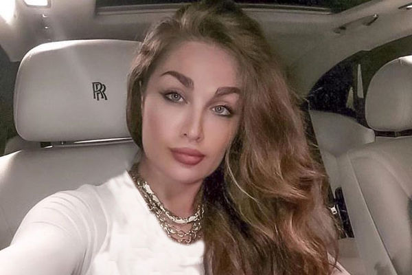 بیوگرافی طلا گلزار+عکس‌های خصوصی 