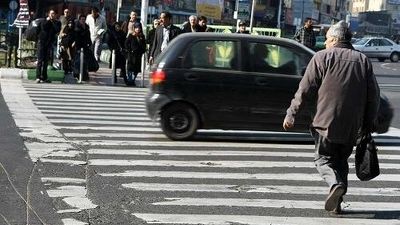 حادثه در پمپ بنزین تبریز;  راننده‌ زن به جای ترمز پدال گاز را فشرد (فیلم)