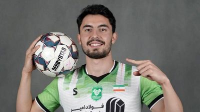 ازدحام جمعیت در بیرون ورزشگاه کریکت در هند با ۱۱ کشته و ۵۰ زخمی