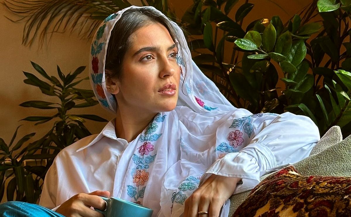 بیوگرافی مونا کرمی همسر سپند امیرسلیمانی + تصاویر خانوادگی و شخصی