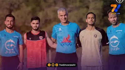کنایه کمالوند به رضائیان: بازیکن ۲۰۰ میلیاردی داشتیم، در جمع هشت تیم جام جهانی بودیم!