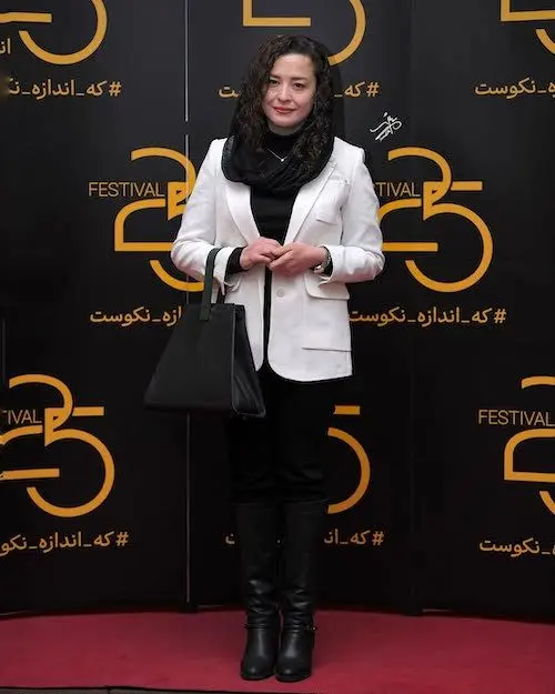 مهراوه شریفی‌نیا در اختتامیه جشنواره ۲۵