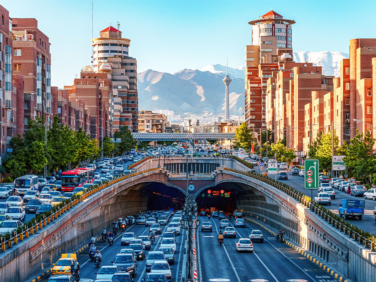 افزایش دمای تهران تا ۳۱ درجه؛ پیشبینی وزش باد و گردوخاک در پایان هفته