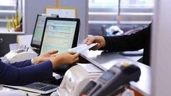 فقط نیمی از شعب بانکی تهران فردا و پس‌فردا باز است