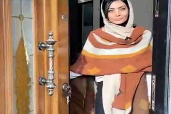 ویلای دوبلکس و لاکچری صحرا اسداللهی در بهترین نقطه کرج+فیلم