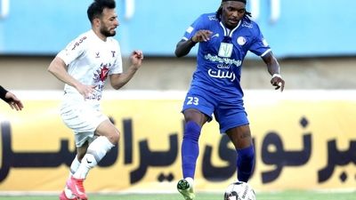 بیفوما از پرسپولیس دور شد؛ ۵۰۰ هزار دلار بده هرجا میخواهی برو!