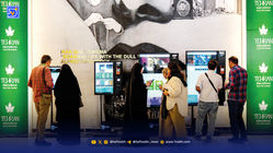 قاب‌های تمیز، قصه‌های خسته