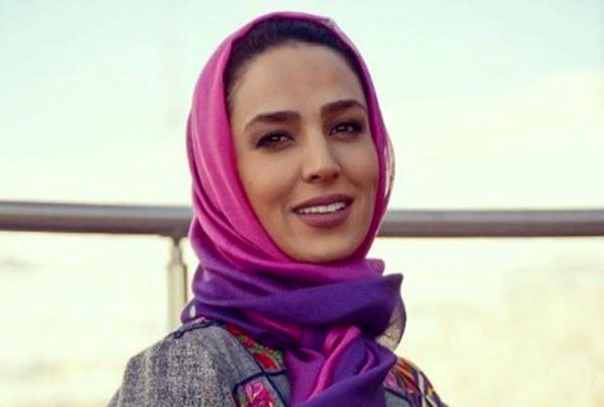 نگاه روز | قابی زیبا از سوگل طهماسبی در جشن تکلیف مدرسه اش