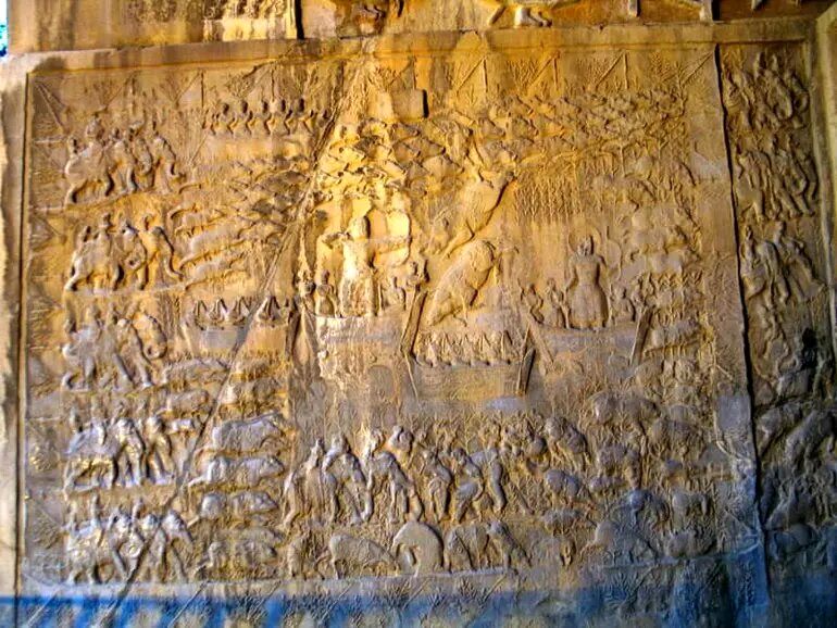 خاطرات ناصرالدینشاه: ران اسب حجاریشده در طاقبستان را نمیدانم کدام پدرسوخته شکسته است