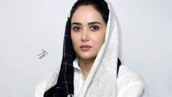 استایل کهربایی پریناز ایزدیار + بیوگرافی