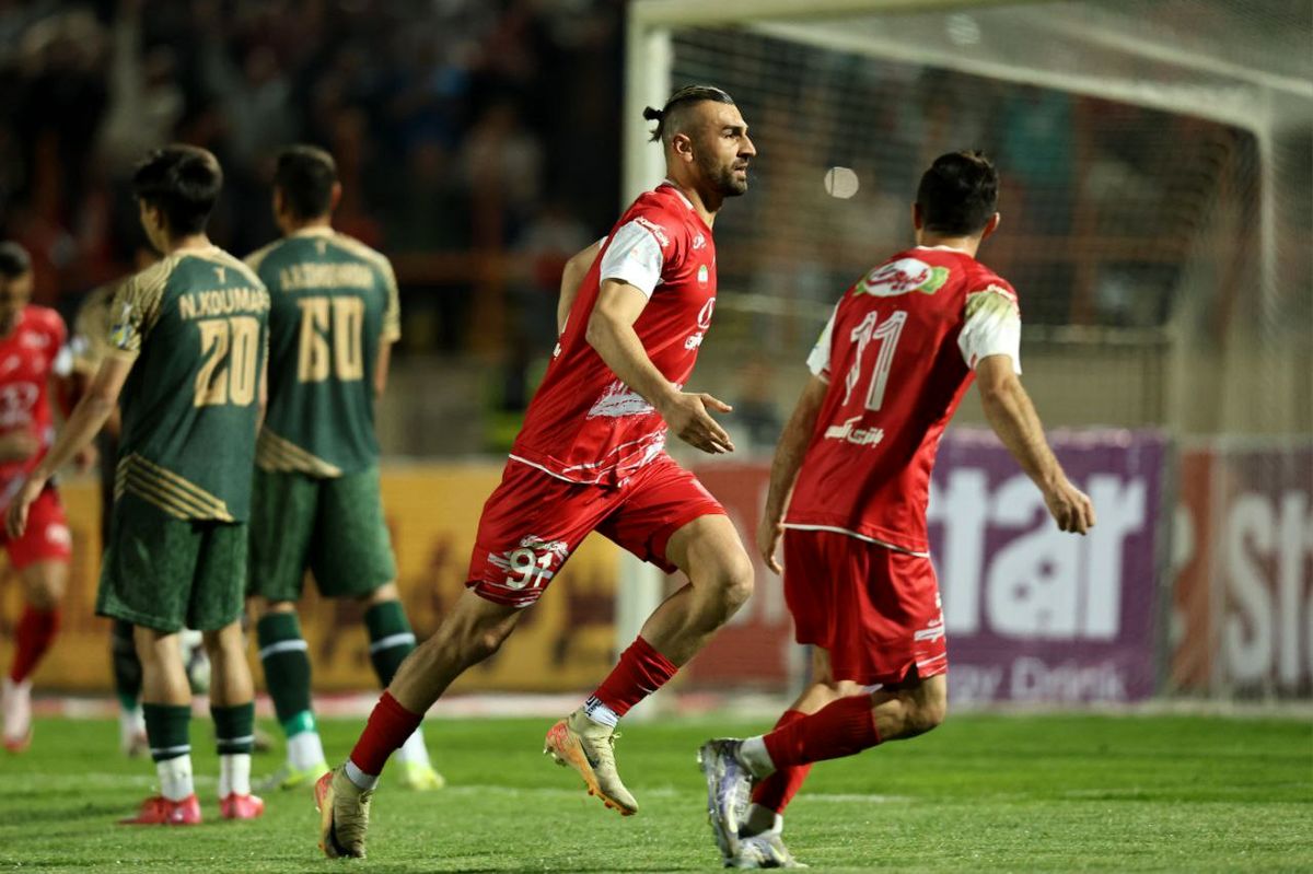 بازگشت سردار دورسون به لیگ ترکیه؛ سامسوناسپور به دنبال جذب مهاجم پرسپولیس