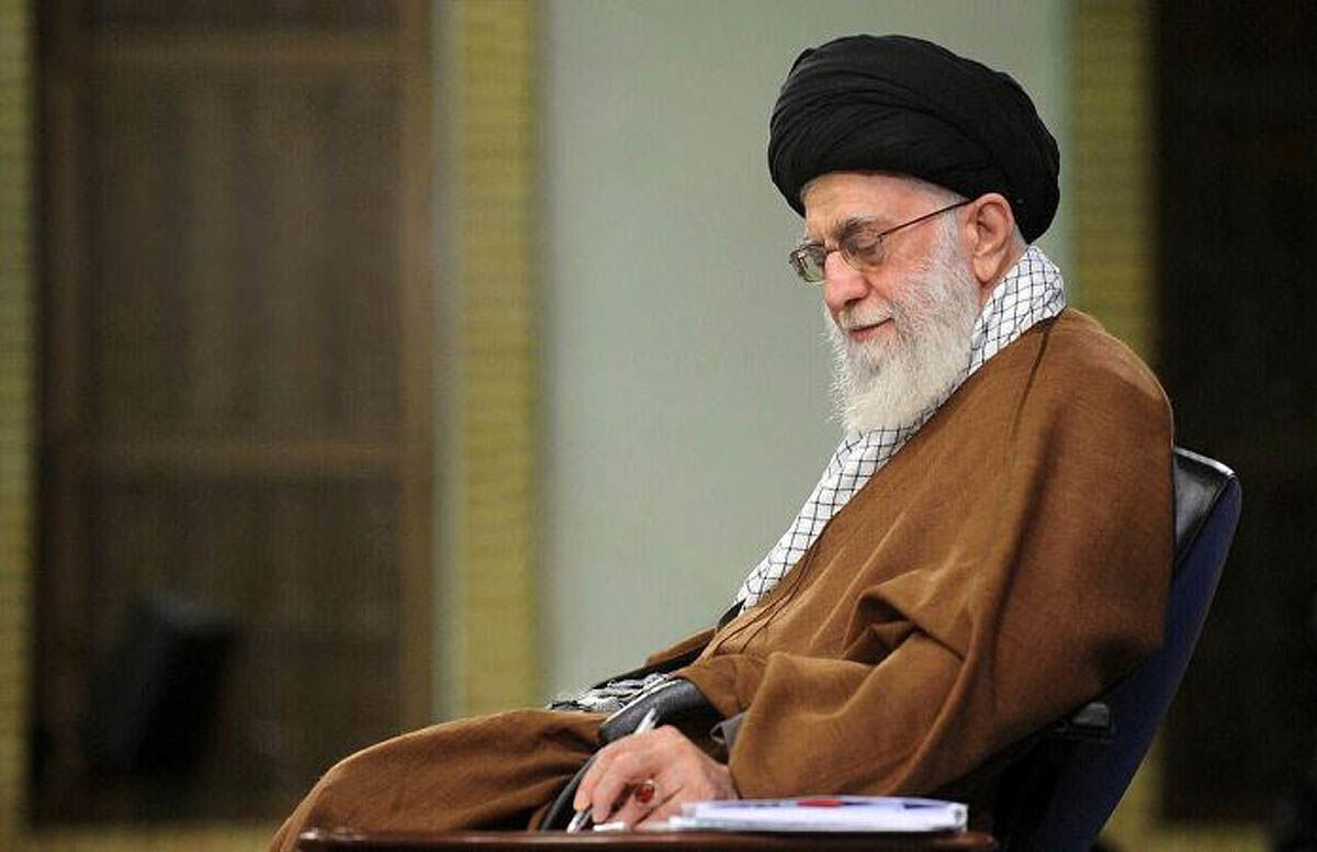 هشدار رهبر معظم انقلاب: ورود نظامی آمریکا صدمات جبران ناپذیری خواهد داشت