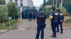 جزئیات جدید از حمله پلیس به مقر منافقین در فرانسه