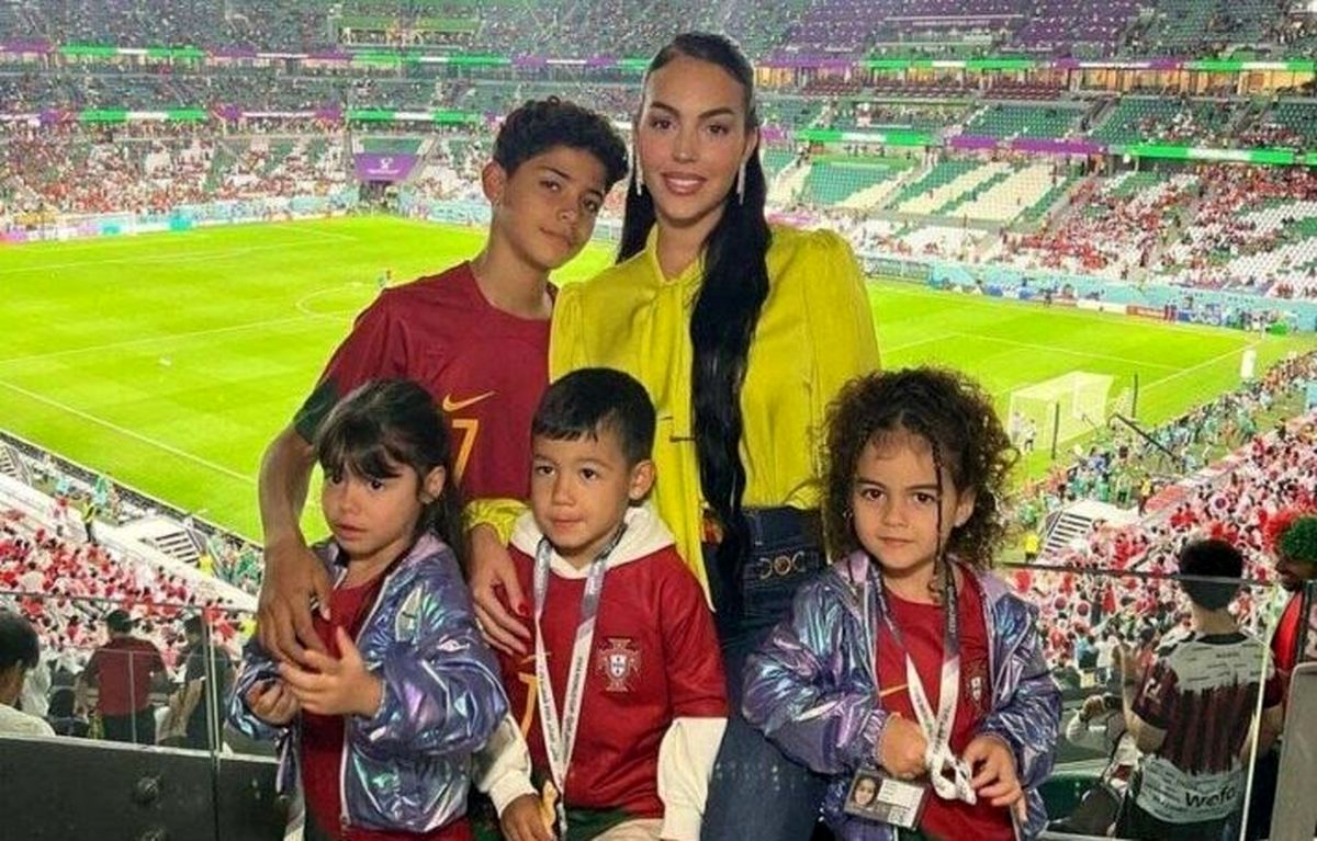 جورجینا برای موفقیت رونالدو دست به دعا شد