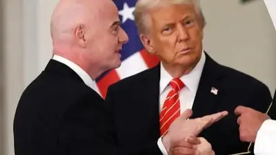 الفاظ مثبت ۱۸ خداداد عزیزی نسبت به ترامپ و اینفانتینو در تلویزیون!