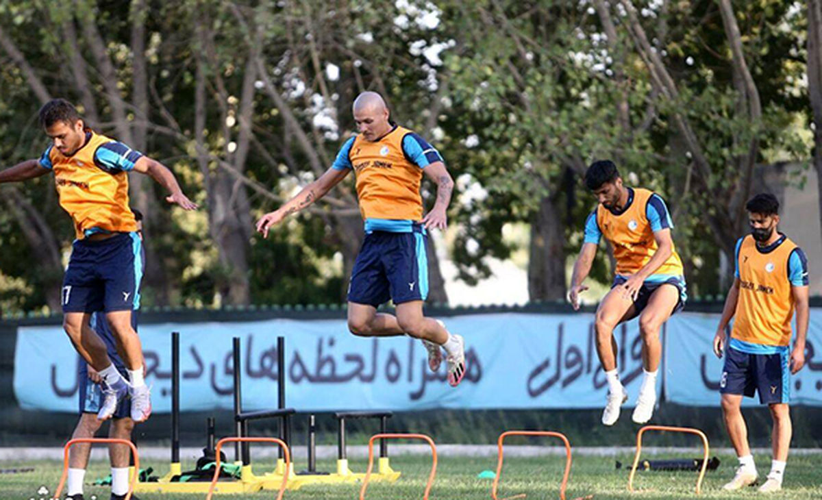 زمستانِ سردِ نقل و انتقالات استقلال