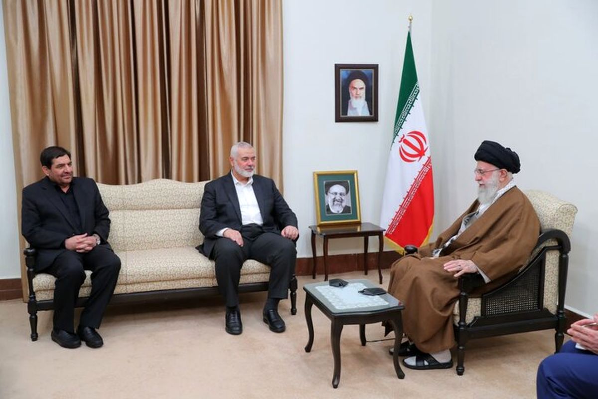 پیام تسلیت رهبر انقلاب؛ خونخواهی مهمان عزیزمان را وظیفه خود میدانیم