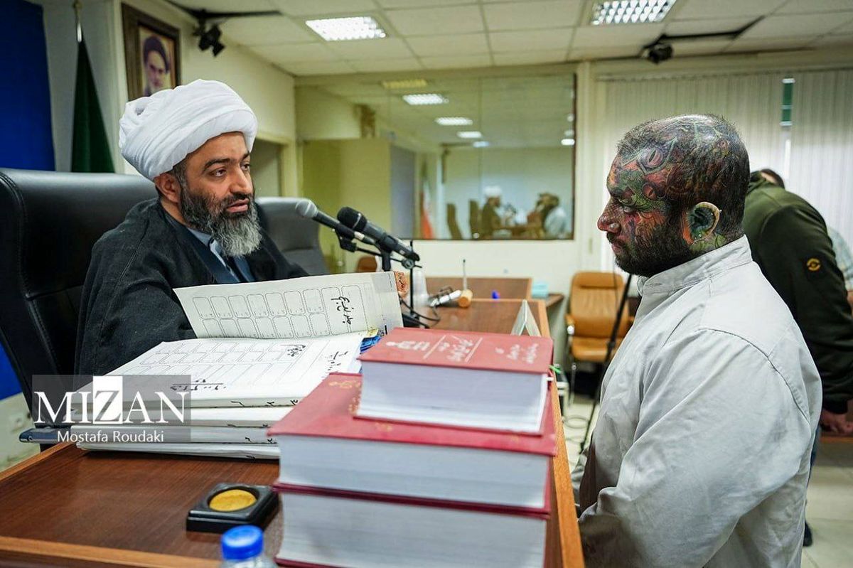 اولین تصاویر از تتلو در جلسه دادگاه